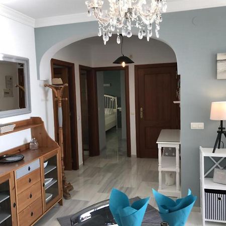 Sunny Apartment On Burriana Beach Nerja Esterno foto